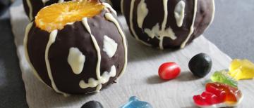 Citrouilles effrayantes d'Halloween à l'orange et chocolat