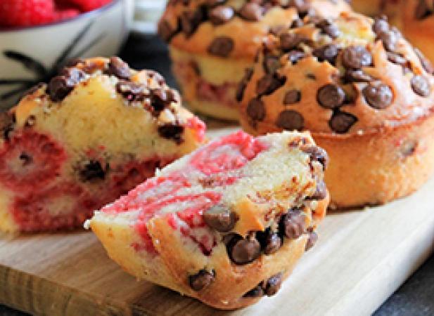 Muffins framboises aux pépites de chocolat noir